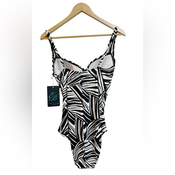 Emerald Bay Black & White Stripe One Piece Swimsuit Size 14 NWT - Picture 5 of 10